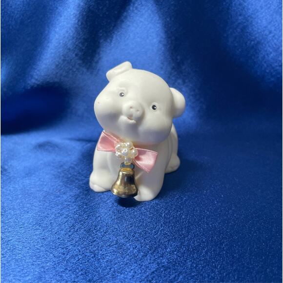 Small Bisque Porcelain Cute White Pig with Bell Collar - Picture 6 of 8